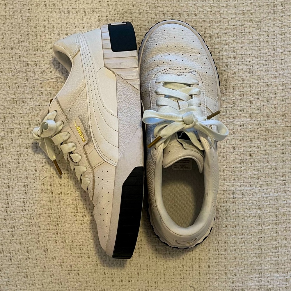Puma Sneakers